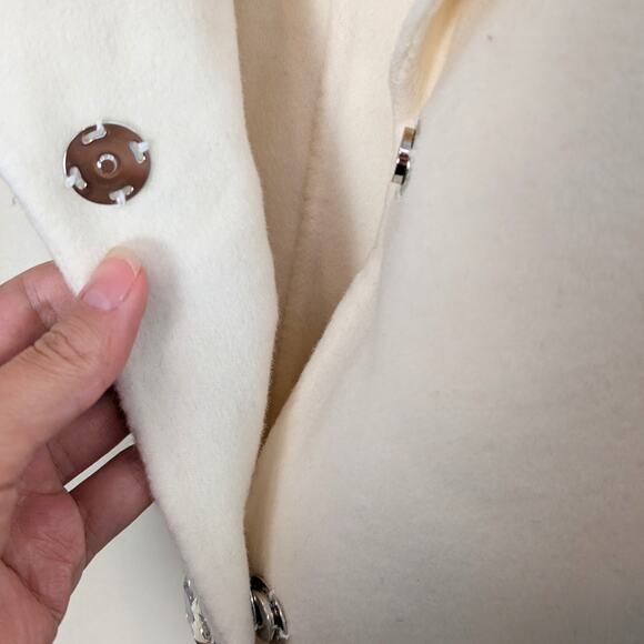 NWT Crystal Button Walking Coat in Ivory – Cashmere Wool Blend - Picture 5 of 7